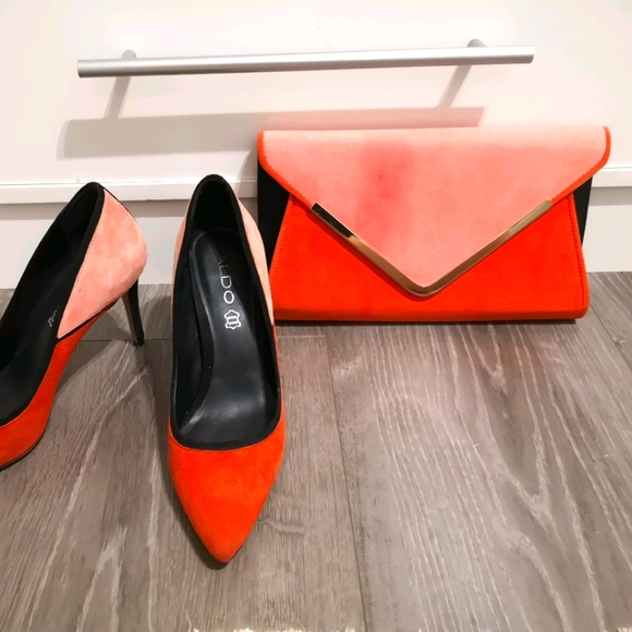 Two tone clutch - Picture 2 of 4